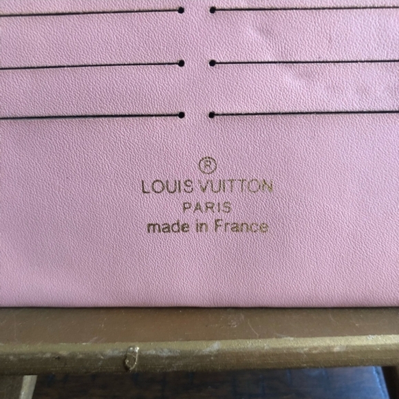 Louis Vuitton Pink Card Holder - Picture 6 of 7